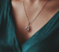 Collares
